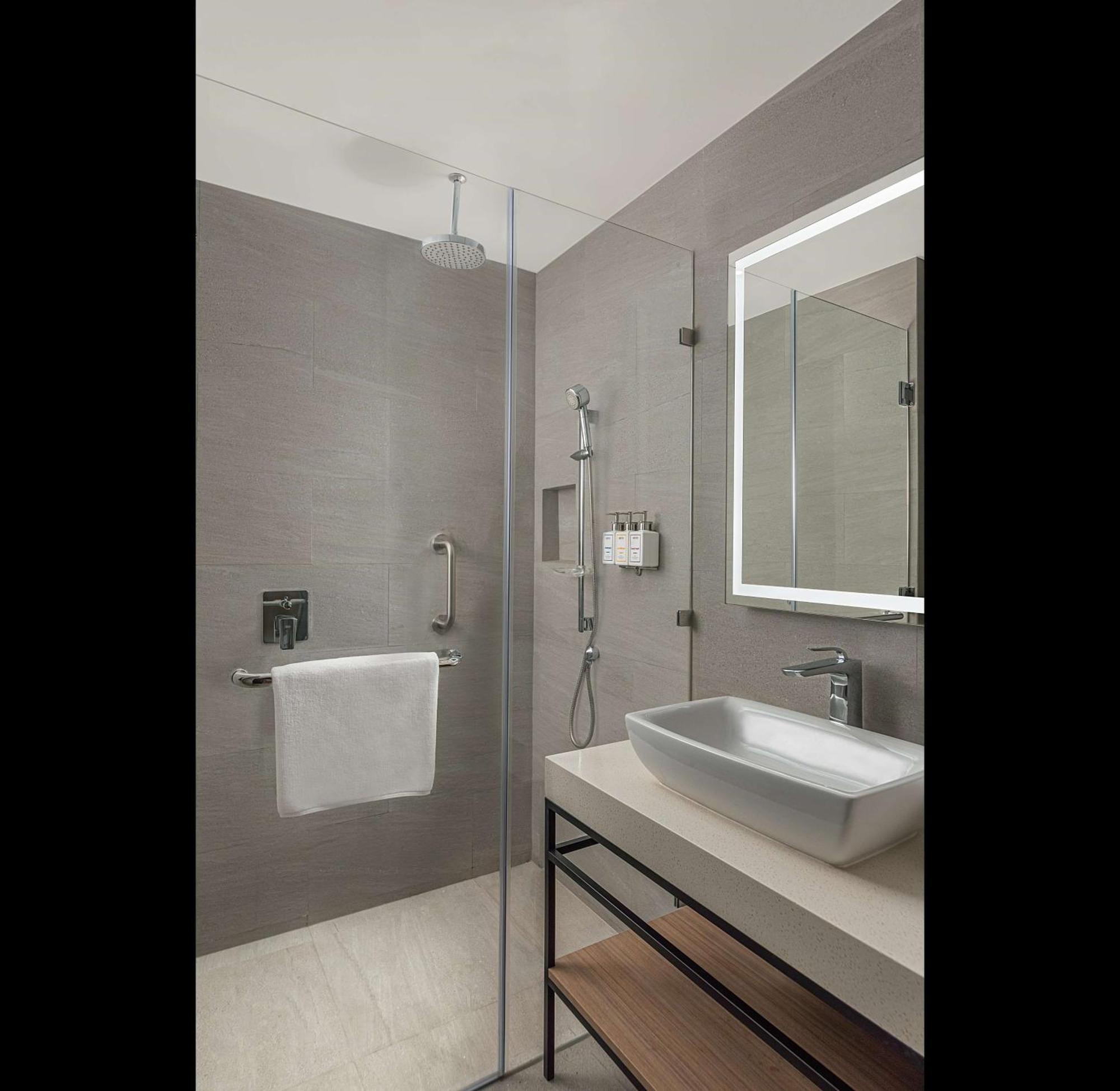 Park Inn By Radisson باكولود المظهر الخارجي الصورة